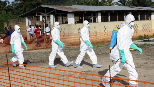 Στο πόδι το υπουργείο Υγείας για τον Έμπολα! Όλα τα επόμενα βήματα - Φωτογραφία 1