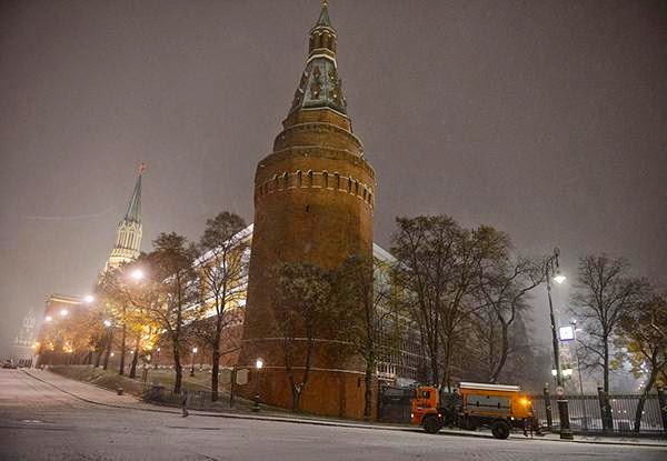 Στα λευκά ντύθηκε η Μόσχα! [photos] - Φωτογραφία 3