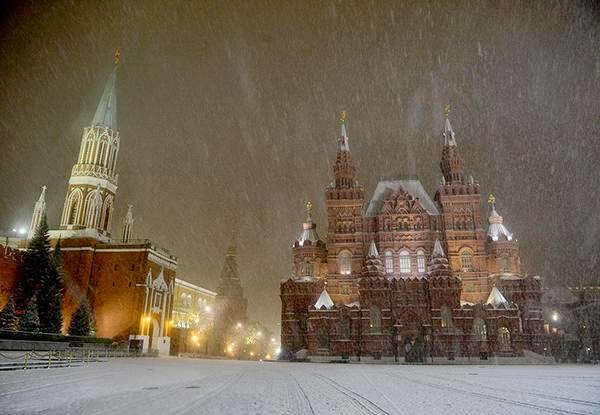 Στα λευκά ντύθηκε η Μόσχα! [photos] - Φωτογραφία 5