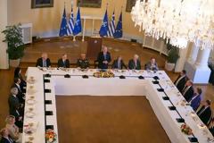 Αποχαιρετιστήριο γεύμα από τον ΥΕΘΑ Δημήτρη Αβραμόπουλο σε πρέσβεις Ε.Ε. - ΝΑΤΟ στην Αθήνα