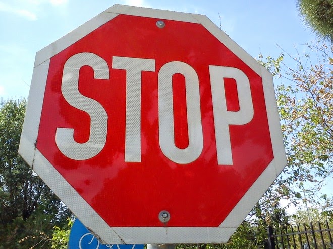 Αυτό το 'ξερες; - Γιατί η πινακίδα του Stop είναι οκτάγωνη; - Φωτογραφία 1