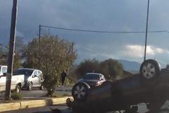 Αυτοκίνητο «τούμπαρε» στον περιφερειακό της Τρίπολης