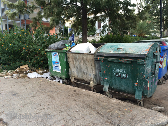 Τα σκουπίδια και οι αφίσες κάνουν πάρτι στα Χανιά... - Φωτογραφία 21