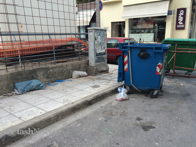 Τα σκουπίδια και οι αφίσες κάνουν πάρτι στα Χανιά... - Φωτογραφία 29