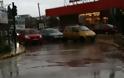 Σε ποτάμια μετατράπηκαν οι δρόμοι της Χαλκίδας - Κυκλοφοριακά προβλήματα στη πόλη [photos]