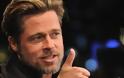 O Brad Pitt έφτυσε την τσίχλα του στο μάτι του Galifianakis όταν τον ρώτησε για την Aniston