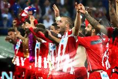 ΤΟ «ΕΥΧΑΡΙΣΤΩ» ΚΑΙ Η ΕΠΟΜΕΝΗ ΜΕΡΑ ΤΩΝ ΕΡΥΘΡΟΛΕΥΚΩΝ ΣΤΑ social media! (PHOTOS)