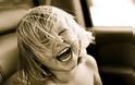 Το γέλιο βελτιώνει την ικανότητα μάθησης του παιδιού και τη μνήμη του