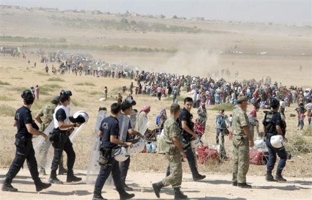 Τουρκία: διχασμένα τα ΜΜΕ για την βοήθεια στους Κούρδους του Κομπάνι - Φωτογραφία 1
