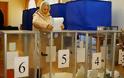 Άνοιξαν οι κάλπες για τις βουλευτικές εκλογές στην Ουκρανία