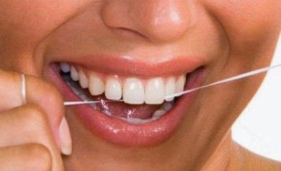 Πώς να διατηρείτε καθαρά τα δόντια σας - Φωτογραφία 1