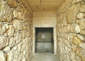 Δείτε τους 6 άγνωστους Mακεδoνικούς τάφους της Αμφίπολης - Φωτογραφία 4