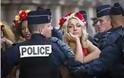 Μία ακόμη  διαμαρτυρία των Femen στο Δικαστικό Μέγαρο στο Παρίσι