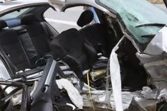 Τραγωδία στην άσφαλτο: Ξεκληρίστηκε οικογένεια...Ένα παιδί στα συντρίμμια! [photos]