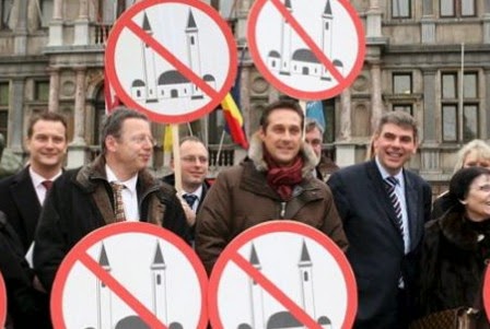 Αυστρία: Ακροδεξιοί εθνικιστές μπλεγμένοι σε σκάνδαλο εκατομμυρίων - Φωτογραφία 1