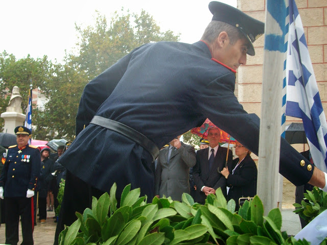 Φωτό από τον εορτασμό της 28ης Οκτωβρίου στην Καρδίτσα - Φωτογραφία 6