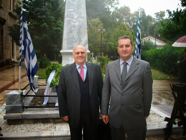 Φωτό από τον εορτασμό της 28ης Οκτωβρίου στην Καρδίτσα - Φωτογραφία 9