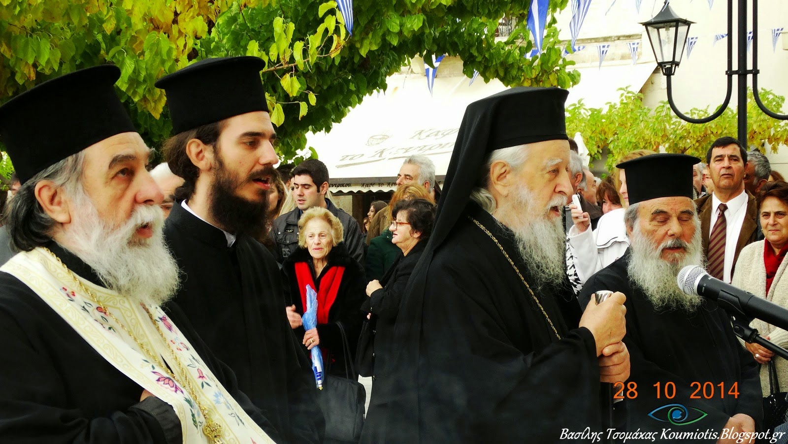 Οι κοντές φουστίτσες είχαν την τιμητική τους και στη παρέλαση της 28η Οκτωβρίου στην Κύμη [photos] - Φωτογραφία 3