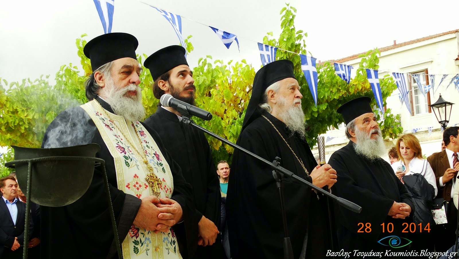 Οι κοντές φουστίτσες είχαν την τιμητική τους και στη παρέλαση της 28η Οκτωβρίου στην Κύμη [photos] - Φωτογραφία 4