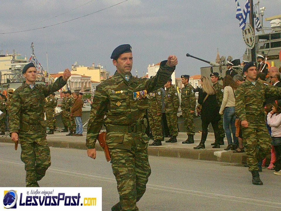 Φωτό από τη στρατιωτική παρέλαση στη Μυτιλήνη - Φωτογραφία 1