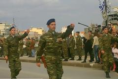 Φωτό από τη στρατιωτική παρέλαση στη Μυτιλήνη