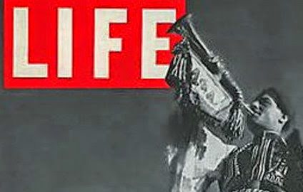 Οταν το 1940 το αμερικανικό περιοδικό Life έβαλε τον τσολιά στο εξώφυλλό του ως σύμβολο γενναιότητας - Φωτογραφία 1