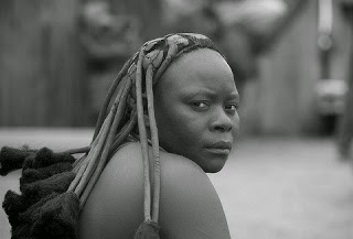ΦΡΙΚΗ: Πώς θεραπεύουν τις ομoφυλόφιλες γυναίκες στη Νότια Αφρική; - Φωτογραφία 1