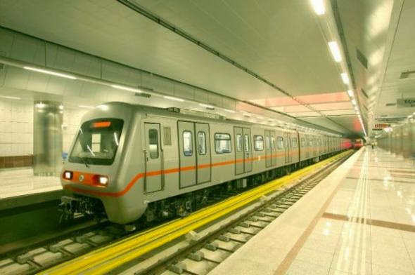 Στάση εργασίας σε μετρό, ηλεκτρικό και τραμ... - Φωτογραφία 1