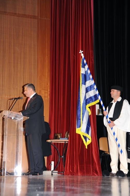 Στην επετειακή εκδήλωση «Η προσφορά των Ηπειρωτών στο έπος του '40» παραβρέθηκε ο Δήμαρχος Αμαρουσίου και Πρόεδρος της Κ.Ε.Δ.Ε Γ. Πατούλης - Φωτογραφία 2