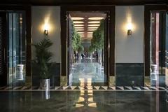 Μέσα στο χλιδάτο Λευκό Παλάτι του «σουλτάνου» Ερντογάν