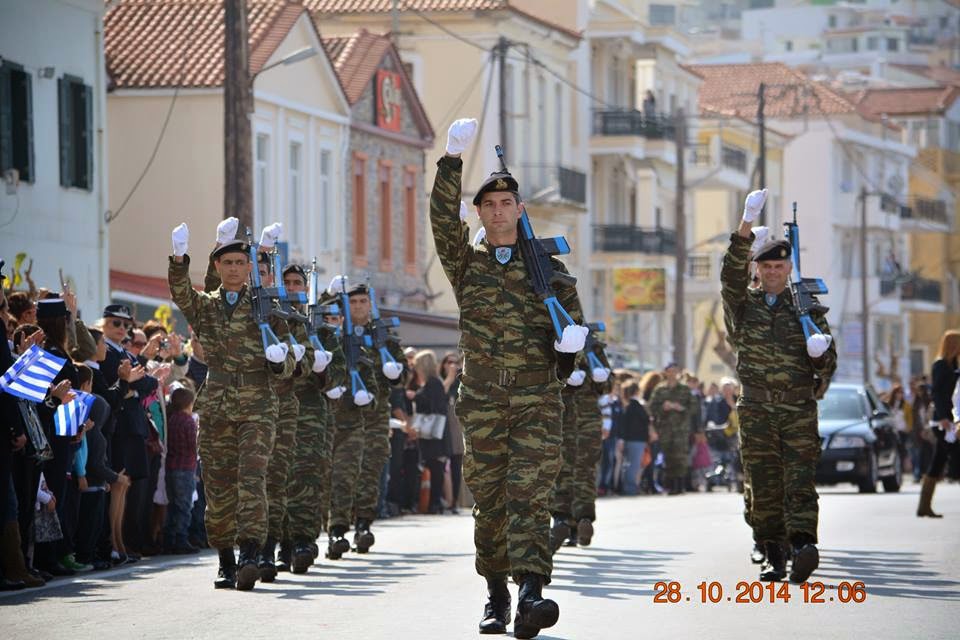Φωτό από τη στρατιωτική παρέλαση στη Σάμο - Φωτογραφία 13