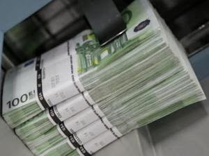 Κρήτη: Υπάλληλος τράπεζας υπεξαίρεσε 400.000 ευρώ για χάρη του... έρωτα! - Φωτογραφία 1
