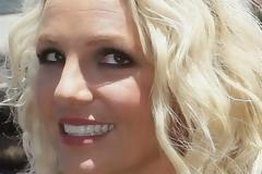 Τραγική εμφάνιση της Britney Spears - Δείτε την χωρίς εξτένσιον και με μουτζουρωμένα μάτια [photos]