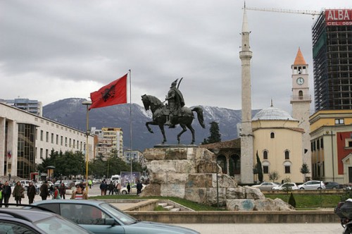 Η Τουρκία θα χρηματοδοτήσει την ανέγερση στα Τίρανα του μεγαλύτερου τεμένους στα Βαλκάνια - Φωτογραφία 1