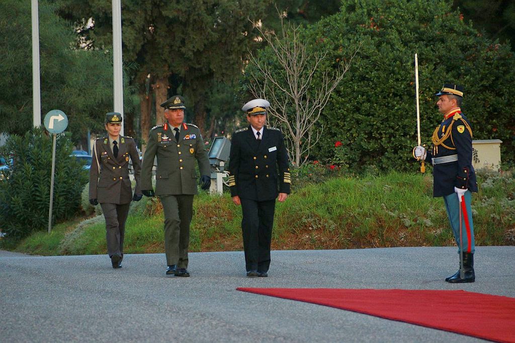 ΕΠΙΣΗΜΗ ΕΠΙΣΚΕΨΗ ΤΟΥ AΡΧΗΓΟΥ ΕΝΟΠΛΩΝ ΔΥΝΑΜΕΩΝ ΤΗΣ ΒΟΥΛΓΑΡΙΑΣ ΣΤΟ ΓΕΕΘΑ - Φωτογραφία 2