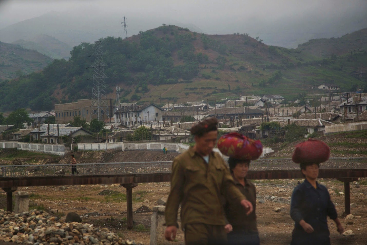 Στο άβατο της Βόρειας Κορέας - Συγκλονιστικές φωτογραφίες από τη χώρα του Κιμ Γιονγκ Ουν όπου βασιλεύουν ο φόβος και η λογοκρισία - Φωτογραφία 14