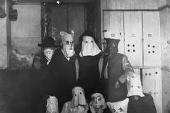 Αυτές οι φωτογραφίες αποδεικνύουν ότι το Halloween ήταν κάποτε, πραγματικά τρομακτικό [photos]