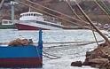 Βυθίζεται επιβατηγό σκάφος στο λιμάνι της Κισάμου - Φωτογραφία 1