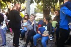 Αγρίνιο: Εντυπωσιακή η συμμετοχή στον δημόσιο θηλασμό [video + photo]