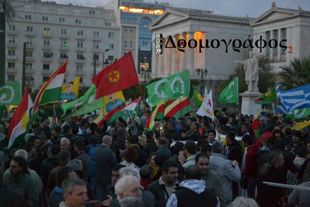 Μαζικές διαδηλώσεις αλληλεγγύης για τους Κούρδους του Κομπάνι - Φωτογραφία 3