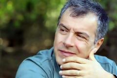 «Σταύρο έλα στο φως», είπε ο Σ. Ράμφος στον Θεοδωράκη στη χτεσινή εκδήλωση- ψυχανάλυση  που έκανε το Ποτάμι
