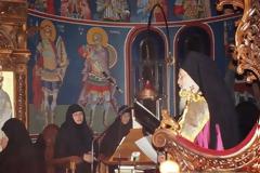 5519 - Με Αγιορειτική παρουσία τελείται τώρα η αγρυπνία για τον Άγιο Γεώργιο Καρσλίδη (φωτογραφίες)