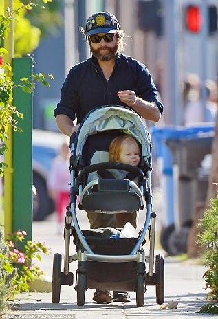 Δείτε για πρώτη φορά τον Zach Galifianakis με το παιδί του [photo] - Φωτογραφία 2