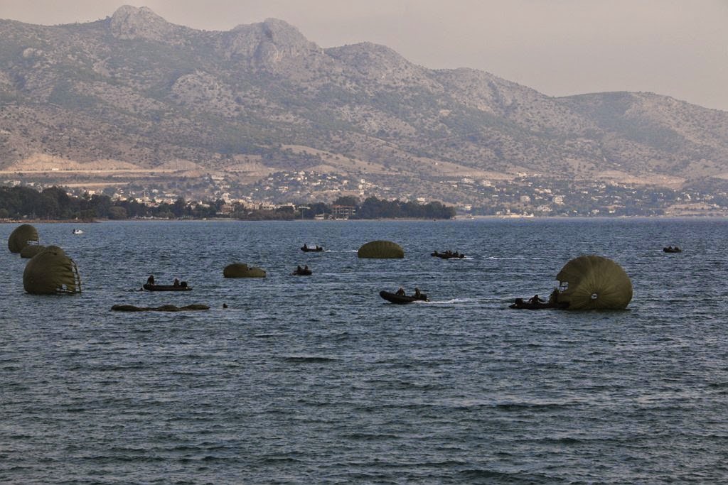 ΕΠΙΣΚΕΨΗ ΑΡΧΗΓΟΥ ΓΕΕΘΑ ΚΑΙ ΑΡΧΗΓΟΥ ΓΕΝΙΚΟΥ ΕΠΙΤΕΛΕΙΟΥ ΕΝΟΠΛΩΝ ΔΥΝΑΜΕΩΝ ΤΗΣ ΤΣΕΧΙΑΣ ΣΤΟ ΚΕΕΔ - Φωτογραφία 19