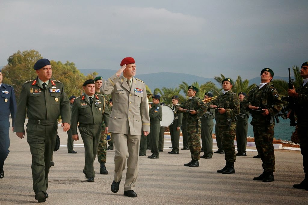 ΕΠΙΣΚΕΨΗ ΑΡΧΗΓΟΥ ΓΕΕΘΑ ΚΑΙ ΑΡΧΗΓΟΥ ΓΕΝΙΚΟΥ ΕΠΙΤΕΛΕΙΟΥ ΕΝΟΠΛΩΝ ΔΥΝΑΜΕΩΝ ΤΗΣ ΤΣΕΧΙΑΣ ΣΤΟ ΚΕΕΔ - Φωτογραφία 2