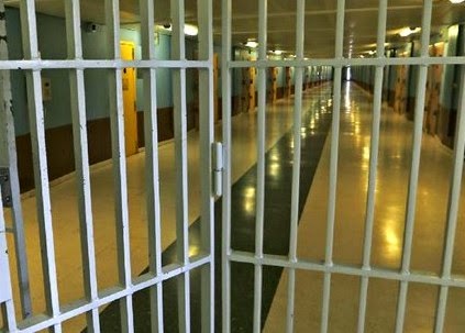 Στη φυλακή η 20χρονη για τη δολοφονία ηλικιωμένου στις Σέρρες - Φωτογραφία 1