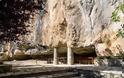 Στο λαξευμένο σε ένα βράχο στα Τζουμέρκα μοναστήρι της Παναγίας Κηπίνας [photos] - Φωτογραφία 9
