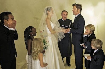 Tι αποκαλύπτει η Τζολί για τον γάμο με τον Μπραντ Πιτ! - Φωτογραφία 1