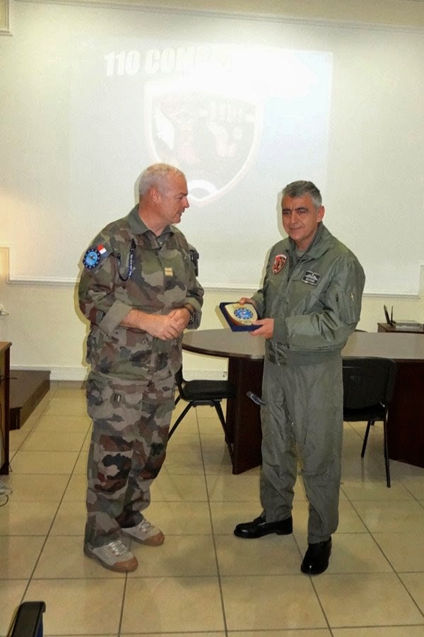Επίσκεψη Στελεχών Ευρωπαϊκού Στρατηγείου Λάρισας στην 110ΠΜ - Φωτογραφία 2