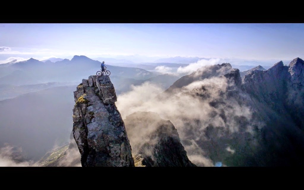Danny Macaskill: “The Ridge” [video] - Φωτογραφία 1
